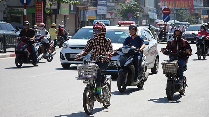 Dự báo thời tiết ngày 23/4/2023: Hà Nội tiếp tục nắng nóng, trưa oi bức