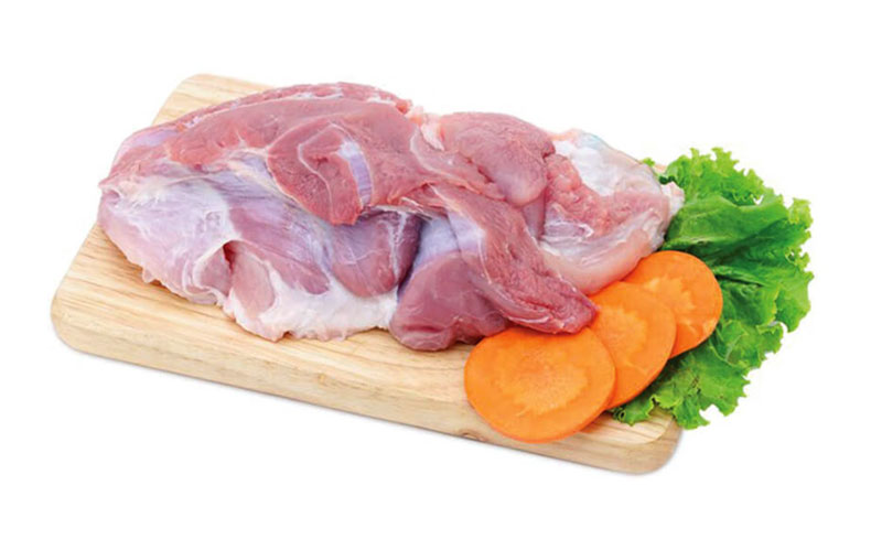 Giá thịt heo hôm nay 17/5: Giò heo rút xương Vissan 135.000 đồng/kg