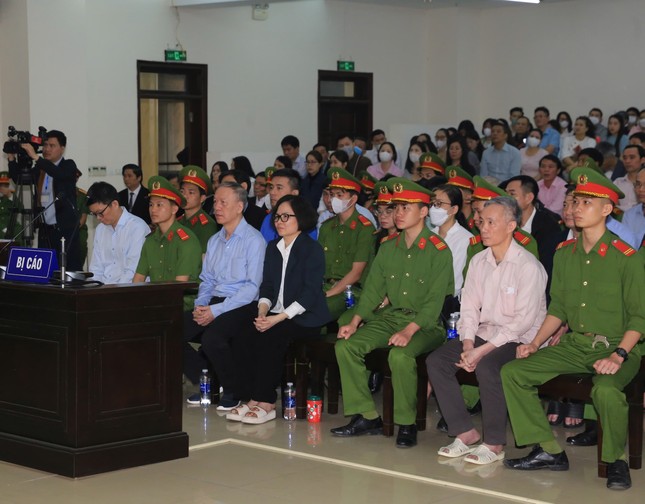 Tiếp tục tạm hoãn phiên xét xử phúc thẩm cựu Chủ tịch FLC Trịnh Văn Quyết và đồng phạm-