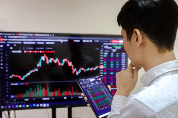 Mỹ áp thuế Việt Nam 46%: Chứng khoán chỉ rung lắc nhất thời, thị trường sẽ trở lại quỹ đạo tăng trưởng