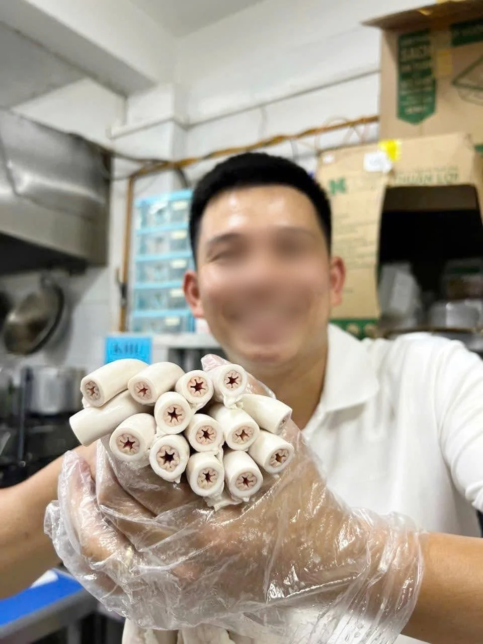 Chủ quán "bốc phét" bộ lòng xe điếu dài 40m có thể bị xử lý như thế nào?