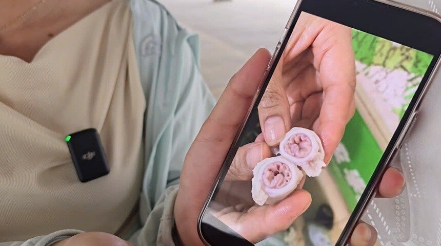 TikToker Việt quay cận cảnh 'phù phép' lòng xe điếu bằng hóa chất ở TQ