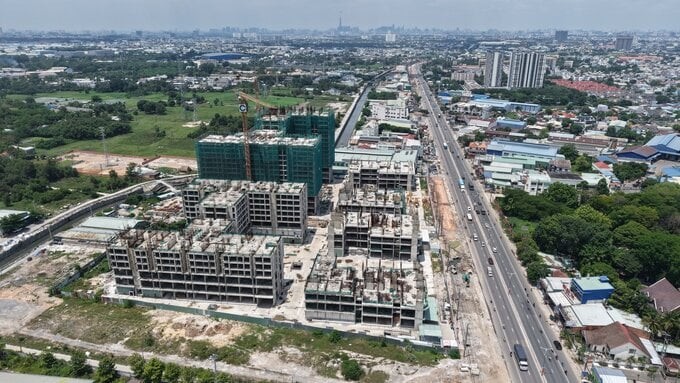 Astral City sống lại với cái tên La Pura – Đổi tên liệu có đổi vận?