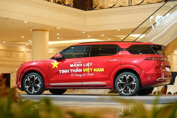 Vinfast phát động chiến dịch “Mãnh liệt tinh thần Việt Nam - Vì tương lai xanh” lần 3