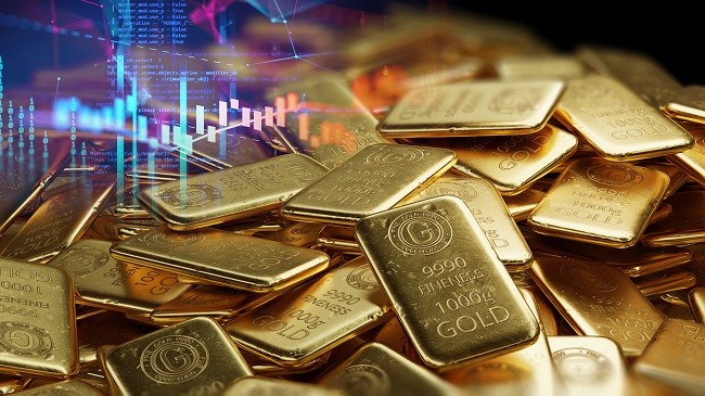 Giá vàng hôm nay 'leo dốc' một mình, thị trường có thể giảm không? Nhà đầu tư cần lưu ý gì?