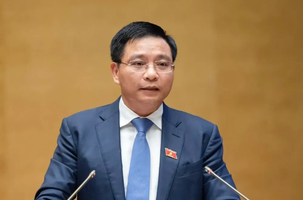 'Dân kêu trời vì có tiền mà không sử dụng được'