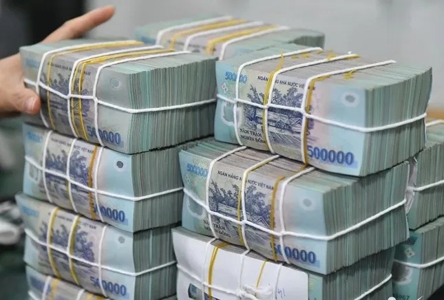 Tín dụng đang chảy mạnh vào bất động sản