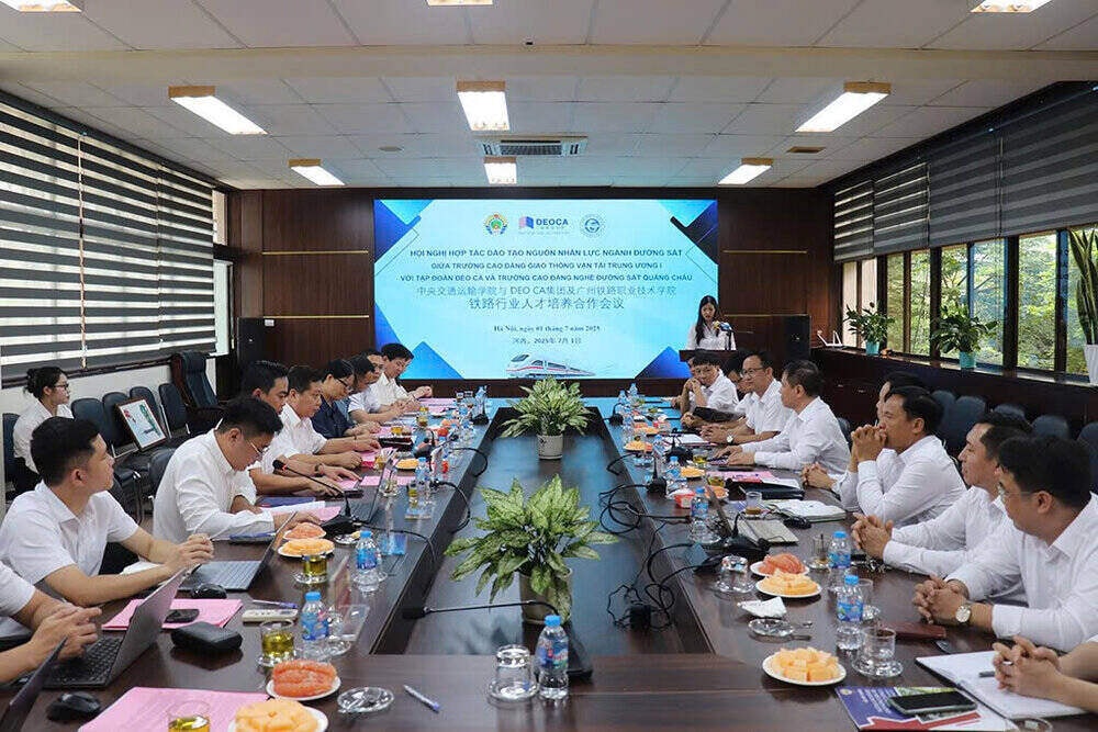 Không phải Vingroup hay THACO, doanh nghiệp này mới đang âm thầm đào tạo các anh tài cho dự án đường sắt cao tốc Bắc-Nam