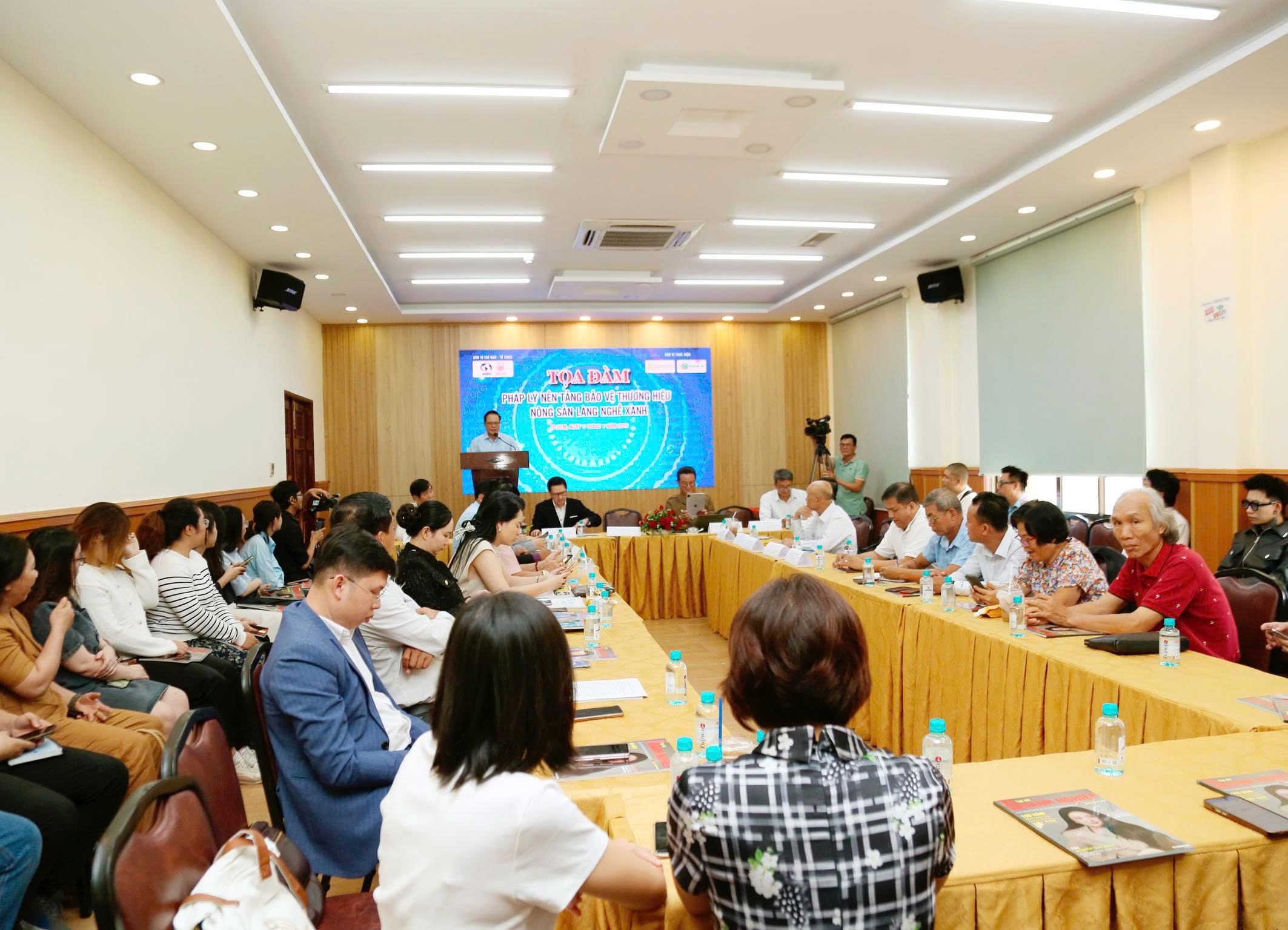 Toàn cảnh chương trình Tọa đàm