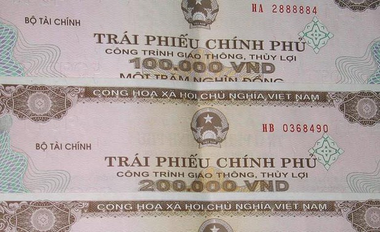 nha-dau-tu-nuoc-ngoai-mua-rong-gan-300-ty-dong-tpcp-trong-thang-7-1754655484.jpg