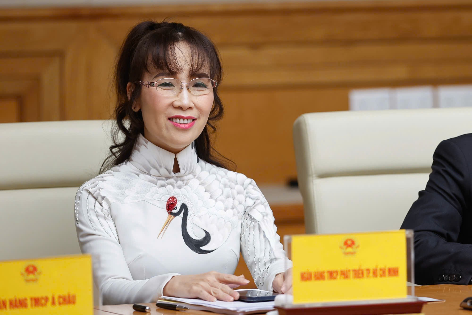tai-san-tang-ky-luc-nu-ty-phu-nguyen-thi-phuong-thao-vuon-len-giau-thu-hai-viet-nam-1755850084.jpg