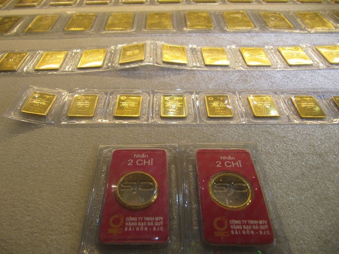 gia-vang-mieng-sjc-cham-moc-130-trieu-dong-nhieu-nguoi-chong-mat-1756185650.jpg
