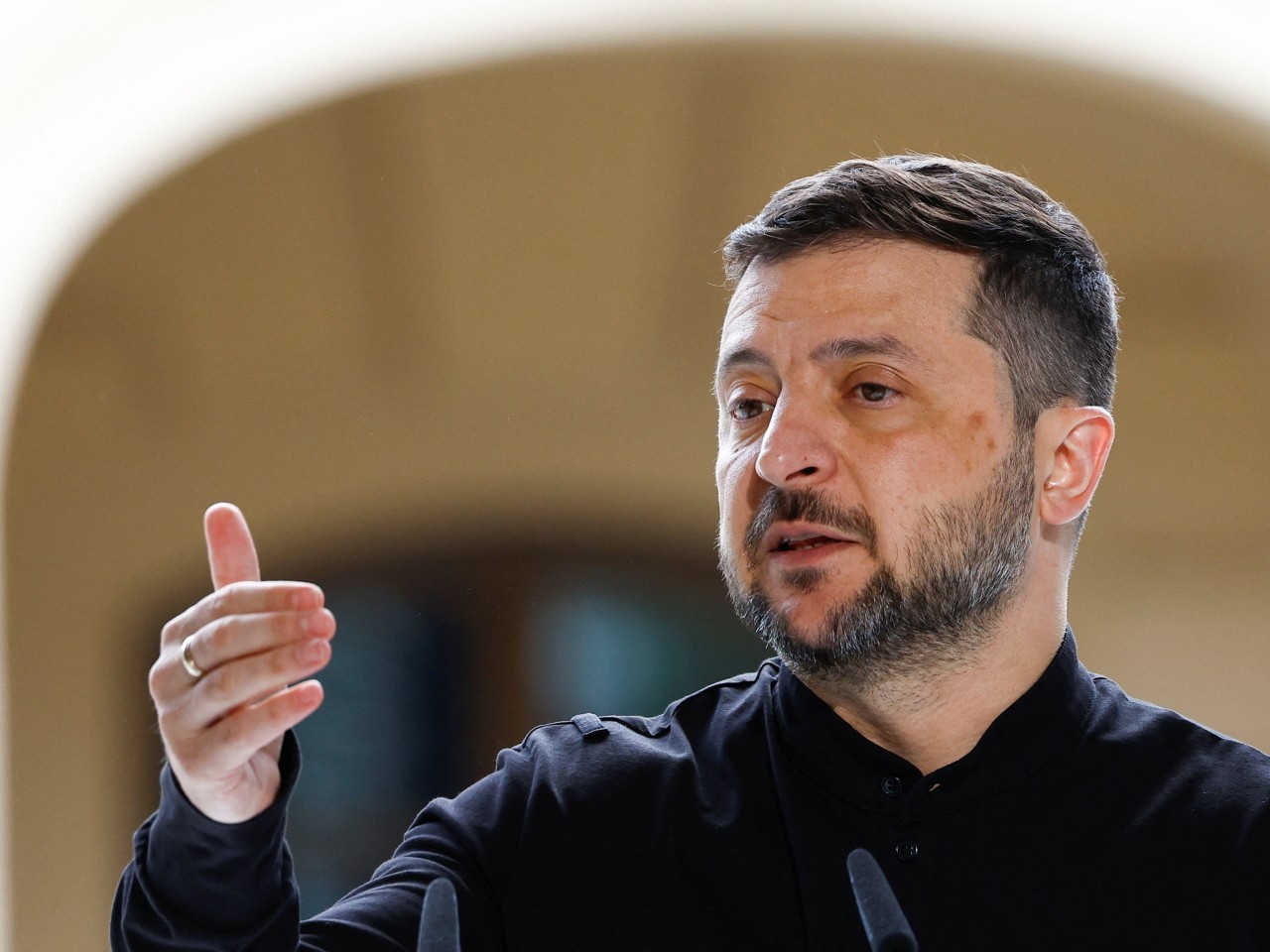 ong-zelensky-neu-3-de-xuat-cua-ukraine-ve-dam-bao-an-ninh-zelensky-1756517199-663-width1280height960-1756528776.jpg