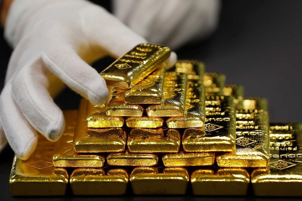 gia-vang-hom-nay-tang-manh-theo-da-the-gioi-deutsche-bank-nang-du-bao-len-4000-usdounce-1758585855.jpg
