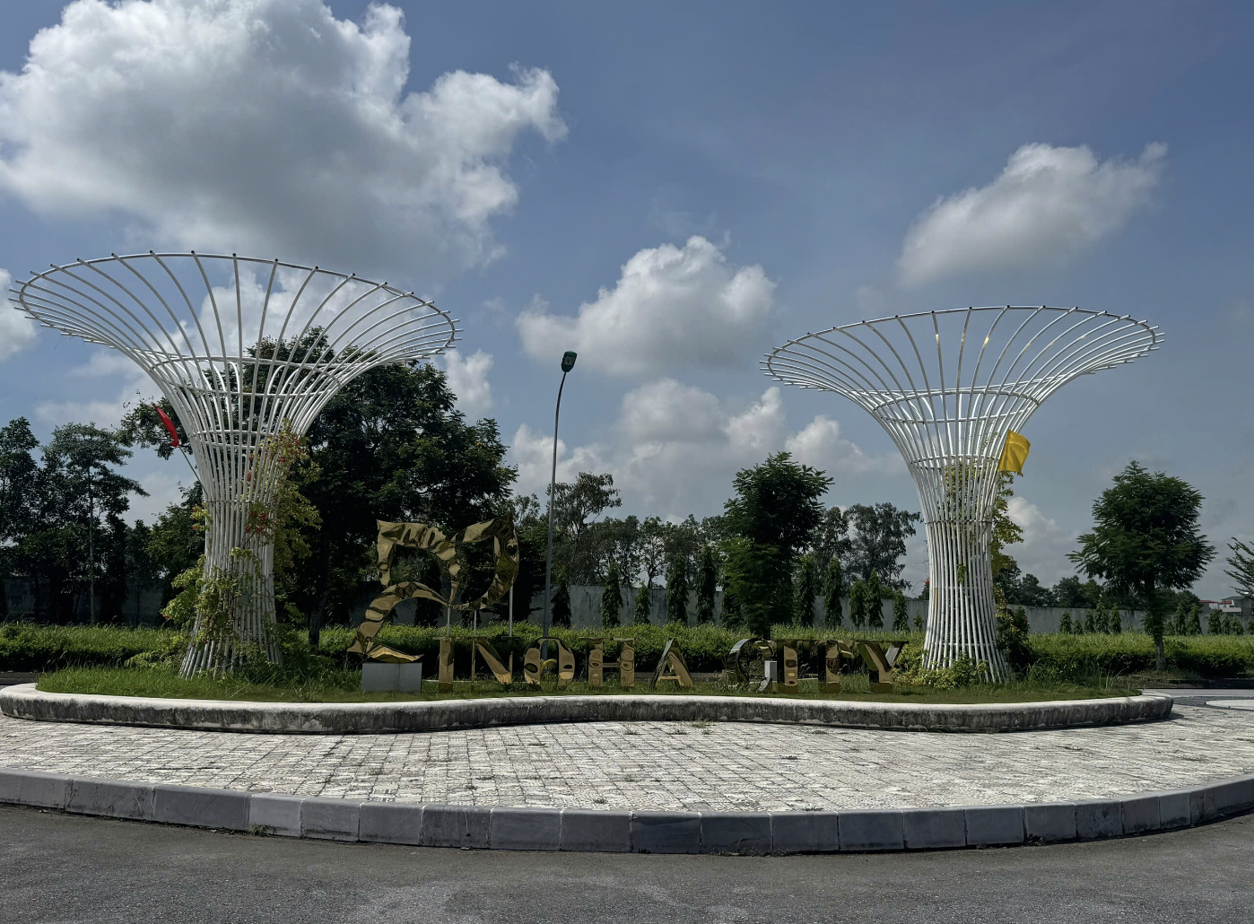 khach-hang-du-an-inoha-city-mon-moi-cho-so-do-1758861830.png