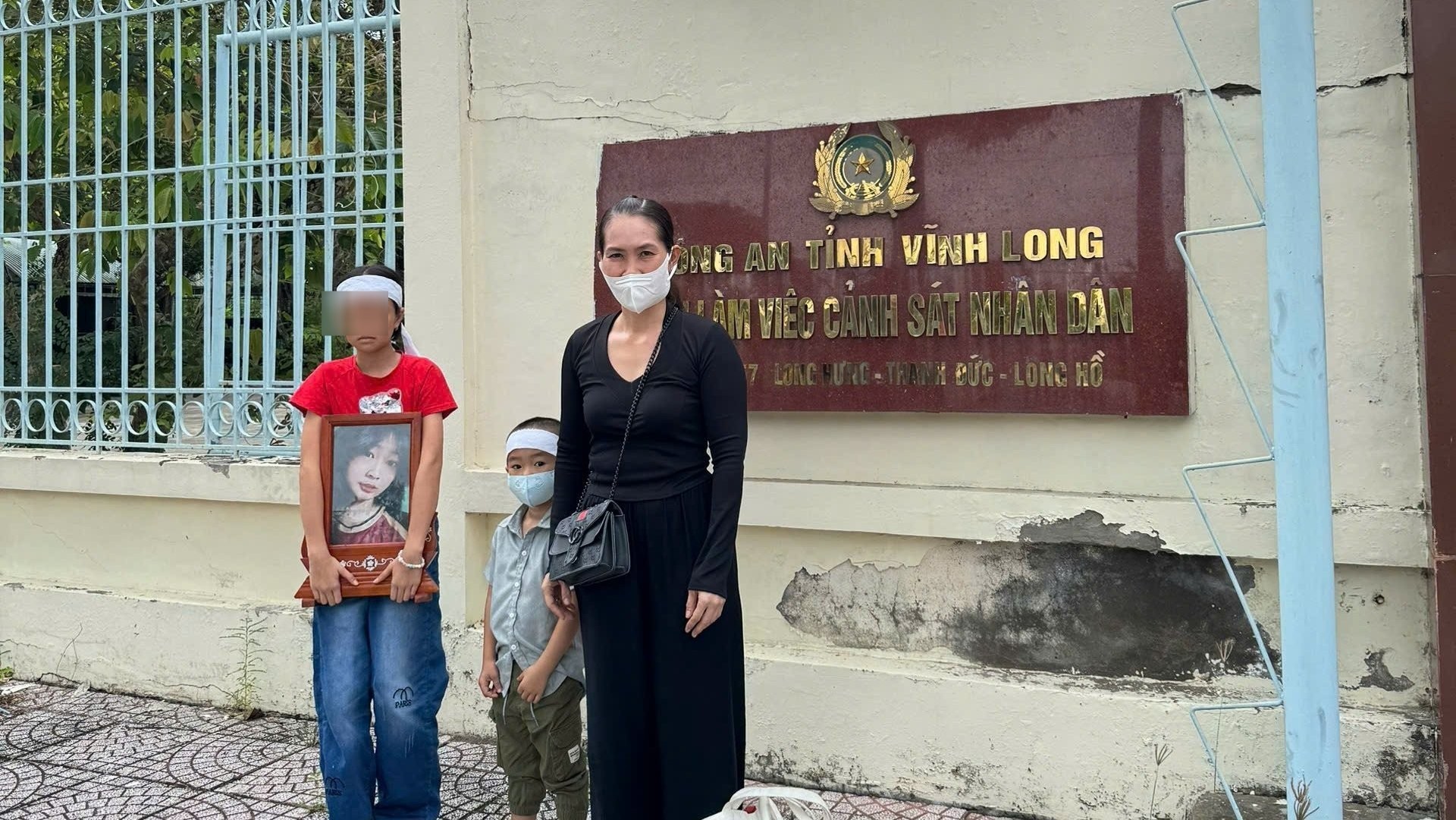 vu-tai-nan-giao-thong-o-vinh-long-khien-nu-sinh-tu-vong-tai-xe-gay-tai-nan-mat-kha-nang-nhan-thuc-sau-khi-bi-ban-1758929599.jpg