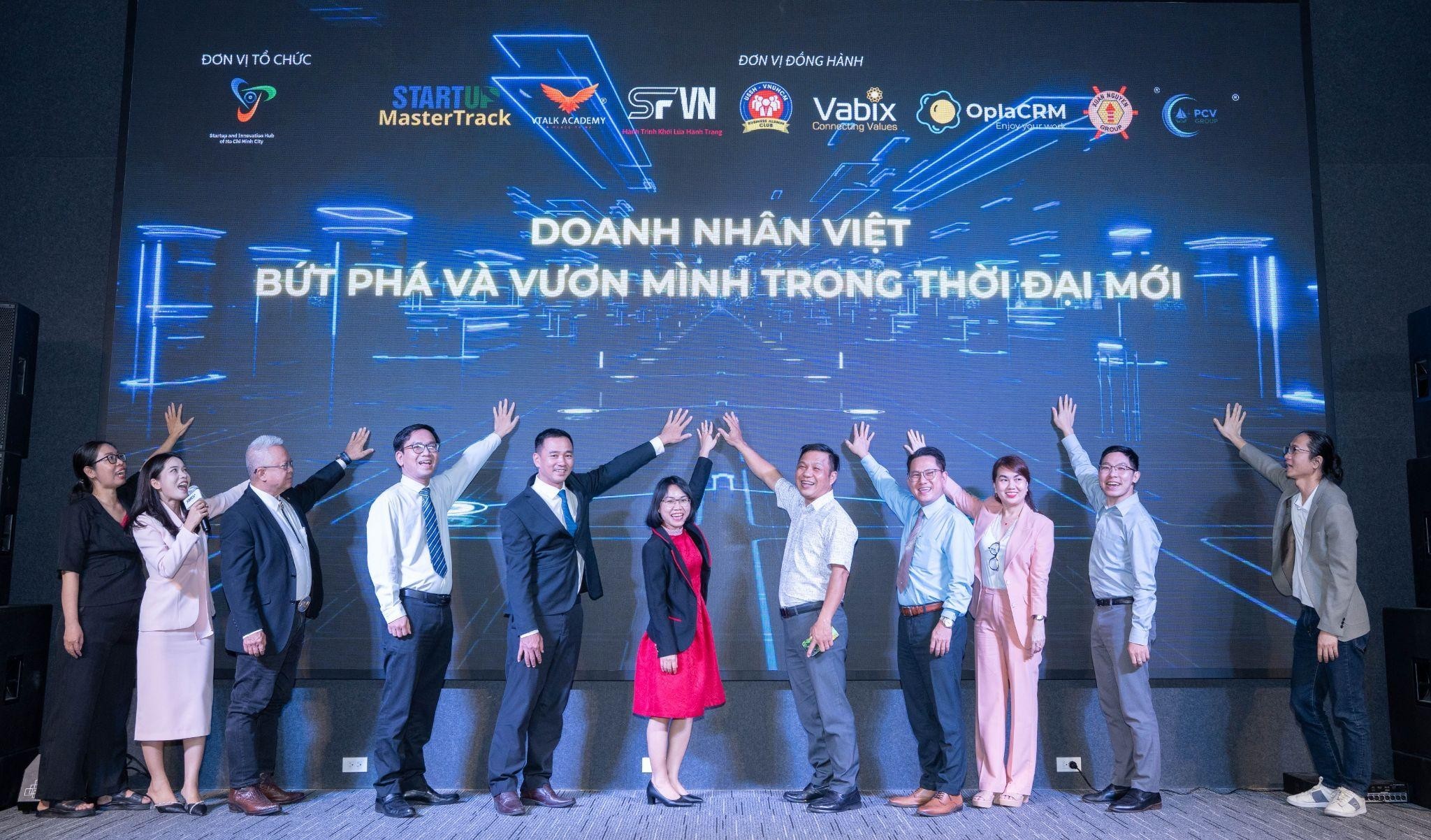 doanh-nhan-viet-but-pha-va-vuon-minh-trong-thoi-dai-moi-1760351495.jpg