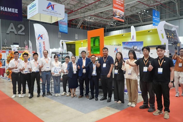 laser-at-tai-vinamac-expo-2025-tin-hieu-tich-cuc-tu-thi-truong-thiet-bi-laser-va-hanh-trinh-mo-rong-he-sinh-thai-giai-phap-cong-nghiep-1764384198.jpg