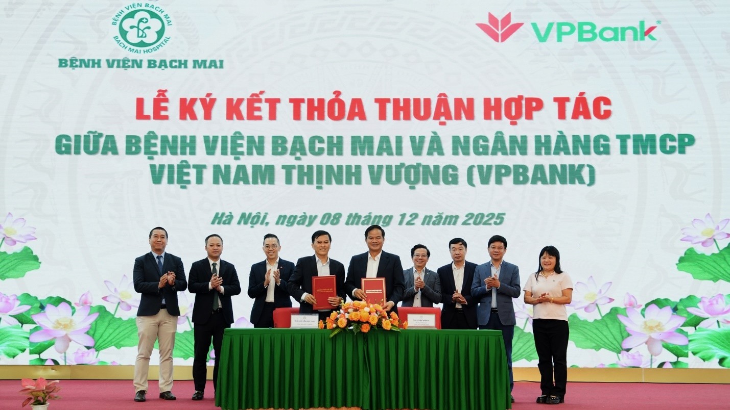 vpbank-tai-tro-40-ty-dong-cho-benh-vien-bach-mai-lan-toa-gia-tri-nhan-van-1765429450.jpg