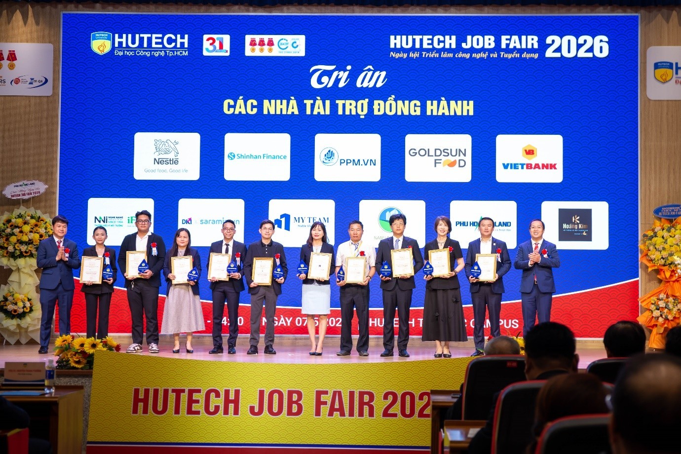 phu-hoang-land-hop-tac-cung-hutech-day-manh-lien-ket-dao-tao-va-tuyen-dung-nhan-su-chat-luong-cao-1778159718.jpg
