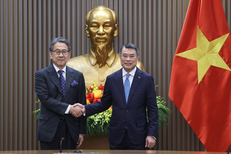 thu-tuong-tiep-chu-tich-ngan-hang-jbic-nhat-ban-1783034644.jpg
