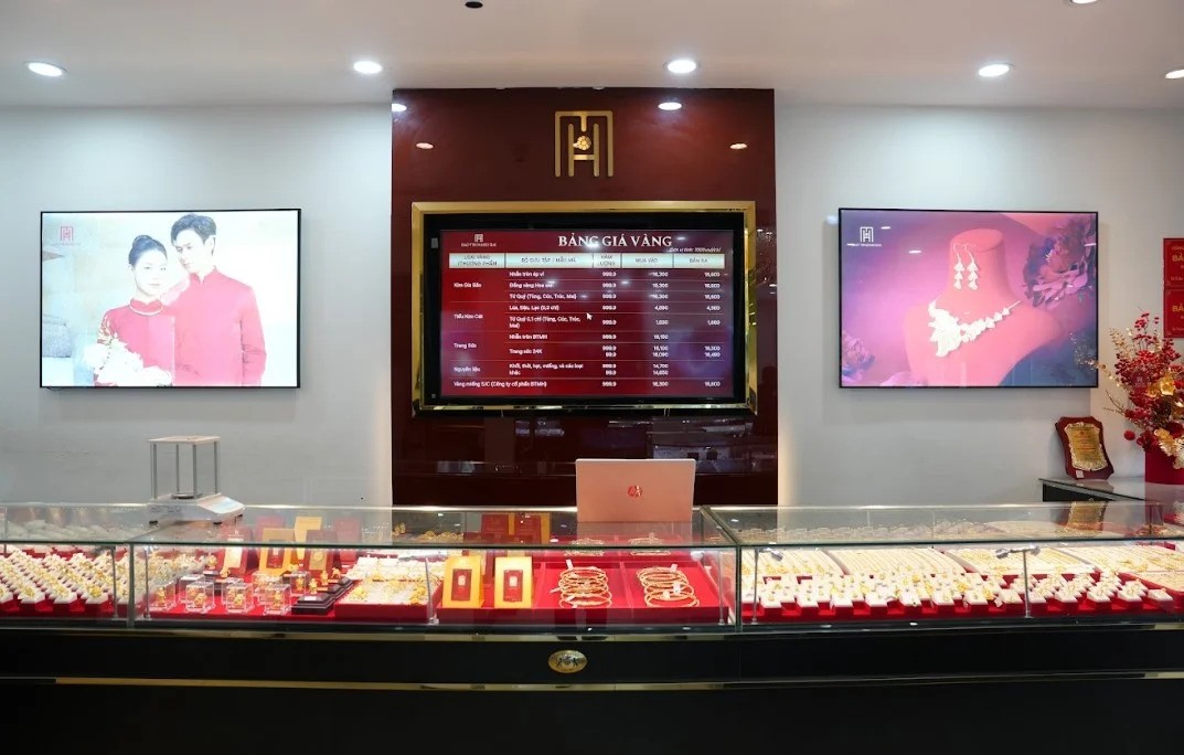 gia-vang-hom-nay-bien-dong-la-trong-phien-dau-thang-1785544085.jpg