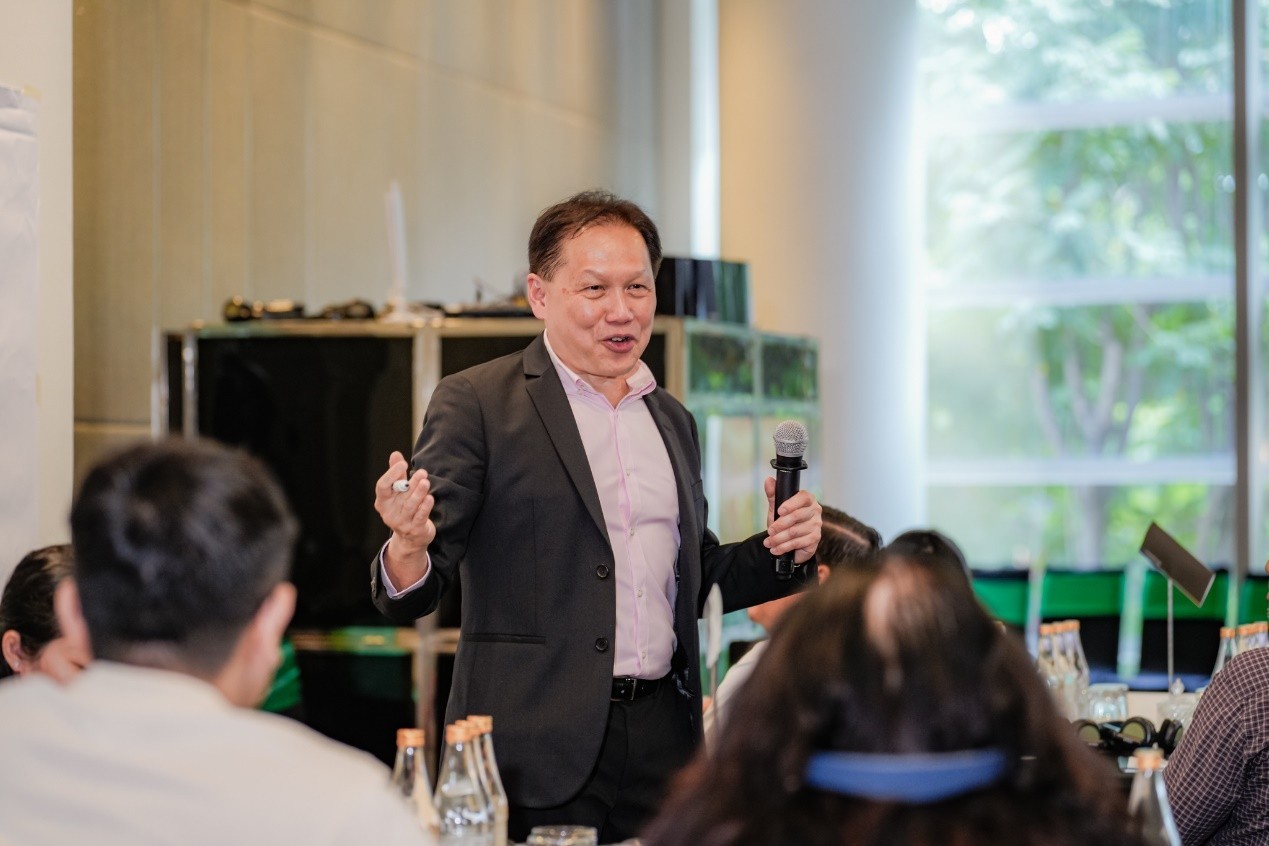 ceo-bootcamp-hai-ngay-doi-goc-nhin-ve-chinh-doanh-nghiep-minh-lanh-dao-1786928016.jpg