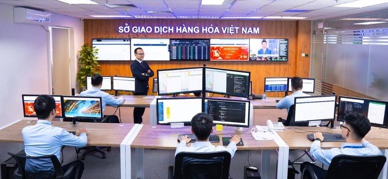tu-so-giao-dich-hang-hoa-phai-cung-cap-du-lieu-theo-thoi-gian-thuc-1788436563.jpg