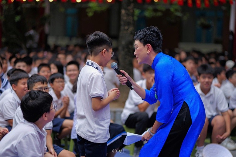 bao-luc-hoc-duong-nha-truong-khong-chi-day-chu-quan-trong-hon-la-phai-day-nguoi-1790990733.jpg