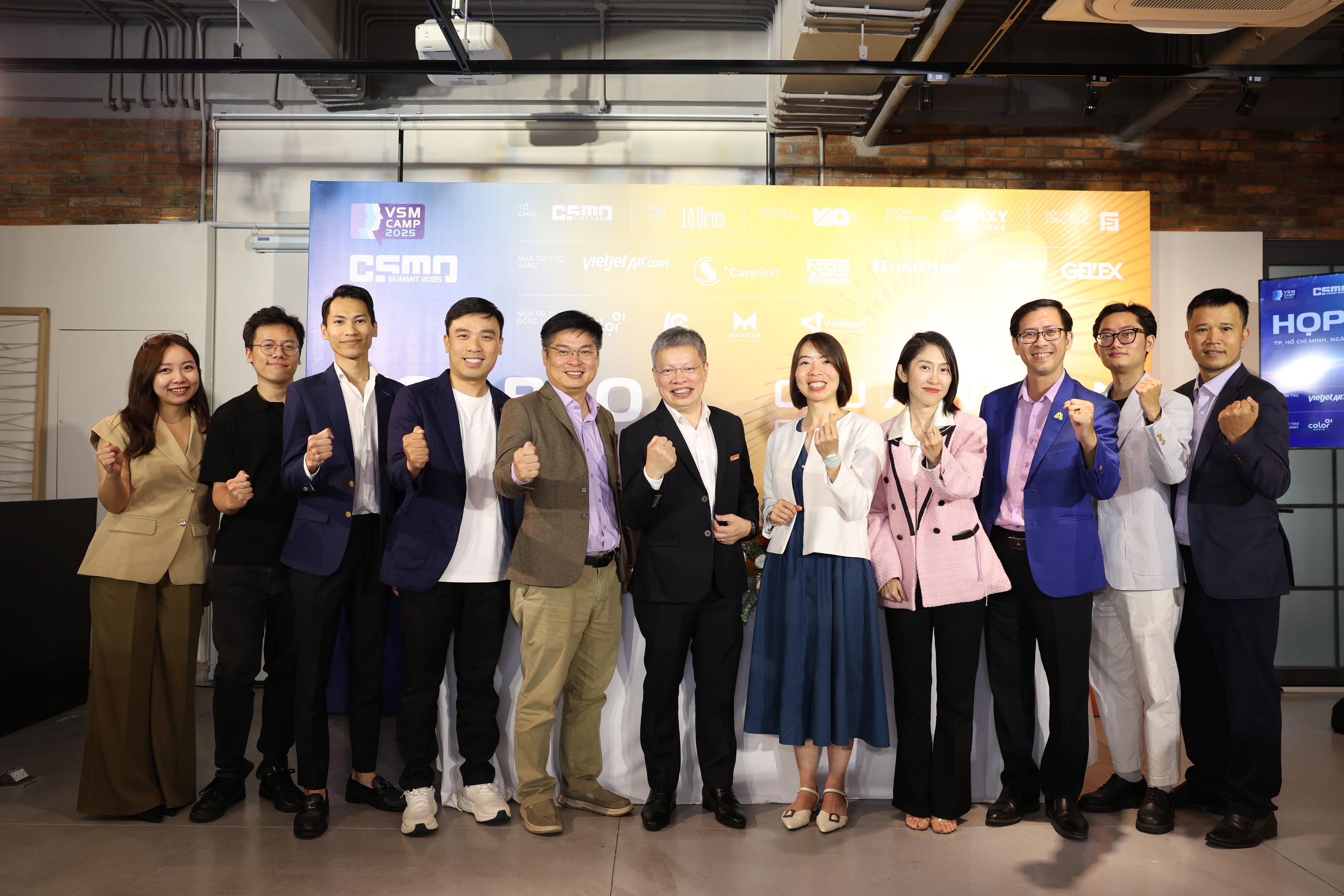 tap-the-ban-to-chuc-csmo-viet-nam-va-cong-ty-le-bros-1758699180.JPG