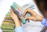 Tăng trưởng tín dụng vượt 10%, nhiều ngân hàng 'cạn room'