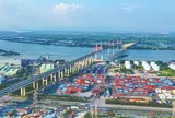 Hạ tầng và thể chế mở đường cho dòng vốn lớn