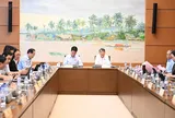 Thủ tướng: Nhà nước điều tiết để giá nhà ở xã hội không tăng vô lý; còn bất động sản cao cấp theo nhu cầu và yêu cầu