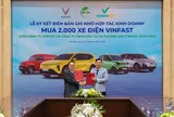 Taxi Lavi thay thế toàn bộ dàn xe bằng 2.000 xe ô tô điện VinFast
