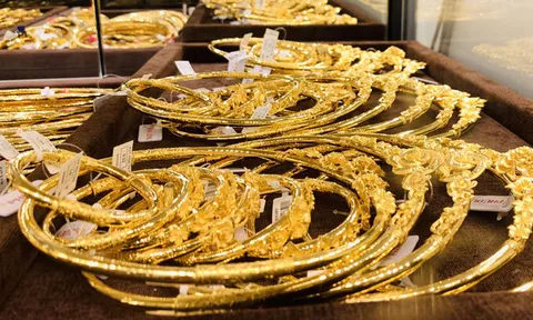 Giá vàng thế giới và trong nước ít biến động