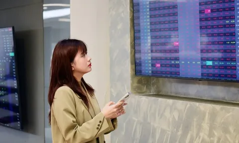 Dòng tiền lớn quay trở lại thị trường chứng khoán