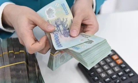 Đánh thuế lãi suất tiết kiệm: Nguy cơ dòng tiền rời bỏ ngân hàng?