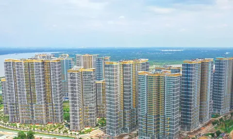 Doanh nghiệp địa ốc 'đặt cược' vào năm 2025