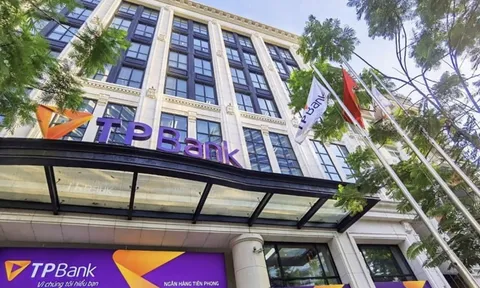 Khối ngoại 'tháo chạy', cổ phiếu TPB khớp lệnh kỷ lục