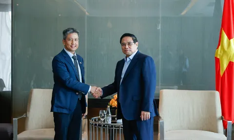 Thủ tướng tiếp đại diện 3 tập đoàn đầu tư hàng chục tỷ USD tại Việt Nam