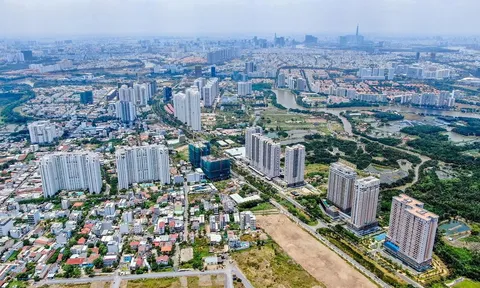 Ngân hàng bơm 'dòng tiền rẻ', bất động sản thành kênh trú ẩn hấp dẫn?