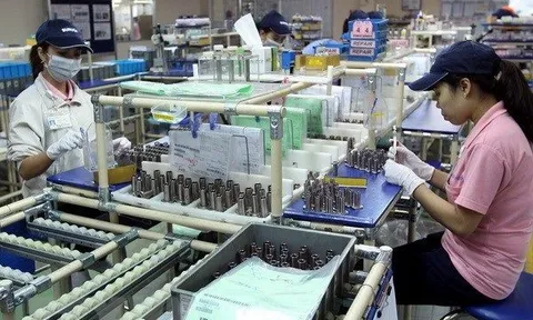 PMI Việt Nam tháng 3 vượt 50 điểm, tích cực trong bối cảnh bất ổn