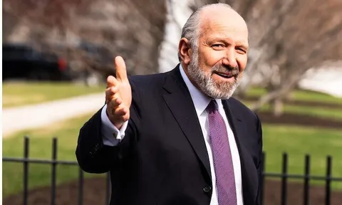 Bộ trưởng Mỹ: Sẽ áp thuế riêng đối với điện thoại thông minh và hàng điện tử