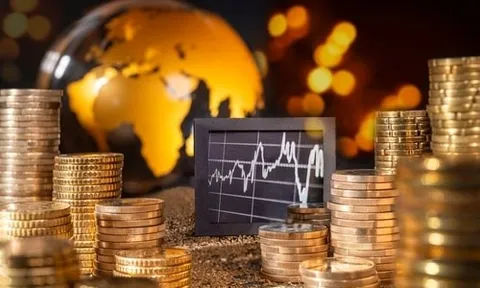 Giá vàng hôm nay 14/4/2025: Giá vàng trở thành 'bến cảng' duy nhất trong 'cơn bão'