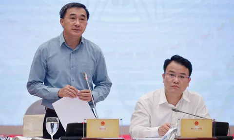 Miễn viện phí, khám sức khỏe định kỳ cho người dân mỗi năm một lần