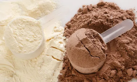 Công ty GodwayPharma dùng hàng tấn nguyên liệu hết hạn để sản xuất bột đạm