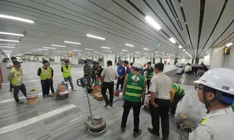 Nhà ga T3 sân bay Tân Sơn Nhất hở gạch lát sàn, nhà thầu nói gì?