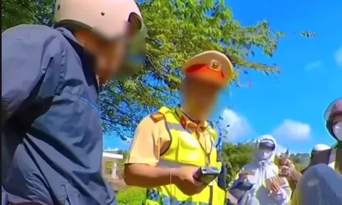 Một cán bộ CSGT Đắk Lắk chửi dân “mồm thối”, dọa nổ súng