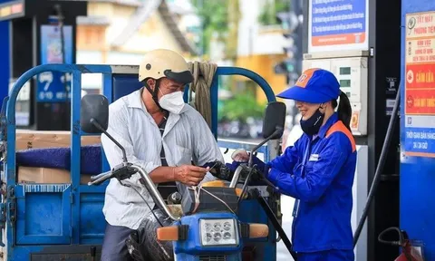 Giá xăng, dầu chiều 10/7 đồng loạt tăng