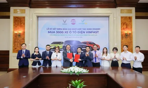 Taxi quê lụa tăng tốc chuyển đổi xanh, mua thêm 2.000 ô tô điện VinFast thông qua Green SM